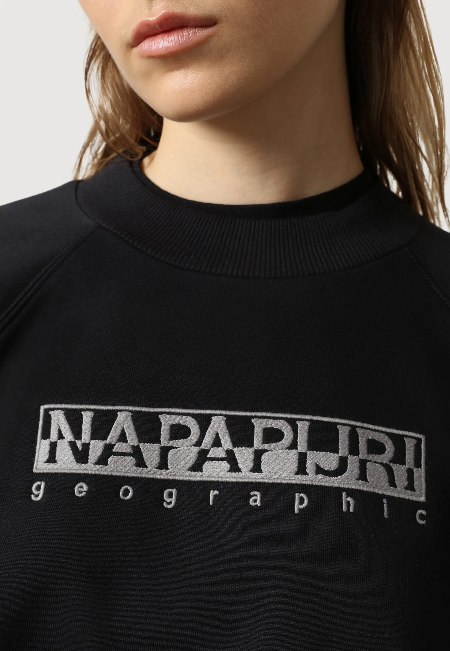 Napapijri Bebel - Sweatshirt - Black 4 Napapijri Bebel - Sweatshirt - Black – Image 4