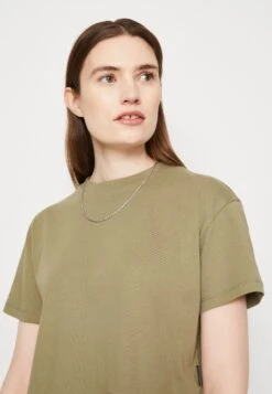 Napapijri Cenepa Crop - T-Shirt Imprimé - Green Lichen -Napapijri 9f1f02b906524d18bf42a71c4359dfe6