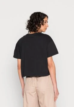 Napapijri Box Crop - T-Shirt Imprimé - Black 7 Napapijri Box Crop - T-Shirt Imprimé - Black -Napapijri dca31d0e23bd4f6594cdbec4ba65e072